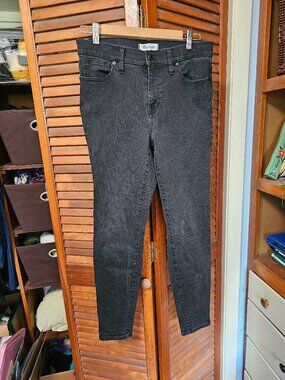 Madewell 9" High Riser Skinny Skinny Jeans in Lunar Wash